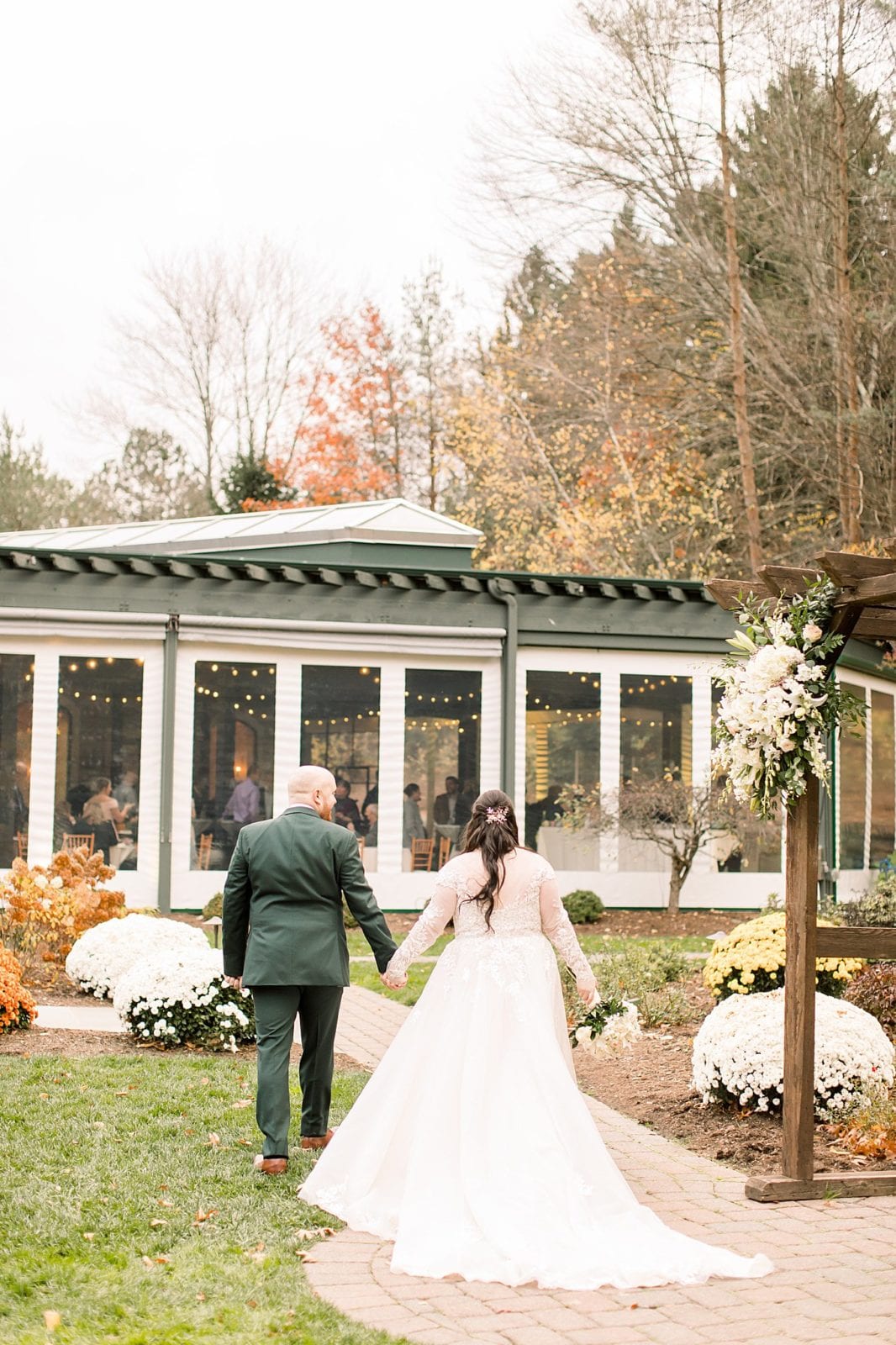 Pastel Fall Wedding at Constantino's Event Venue / Clarks Summit, PA